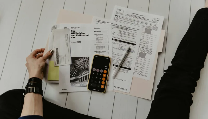 Business financial analysis and bill review